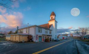 The Port Grocer @ Full Moon, Photo (C) 2016 by David Dobson